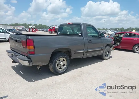 2002 Chevrolet Silverado C1500 z USA, uszkodzony, nr VIN 1GCEC14W22Z212172